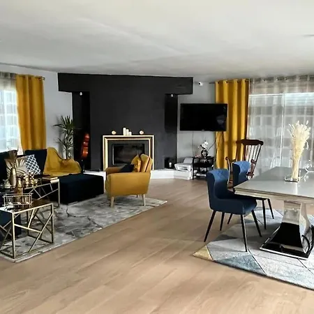 Grande Maison De 152 M² /6 Pers. *